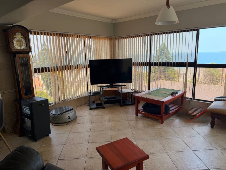 4 Bedroom Property for Sale in Dana Bay Western Cape
